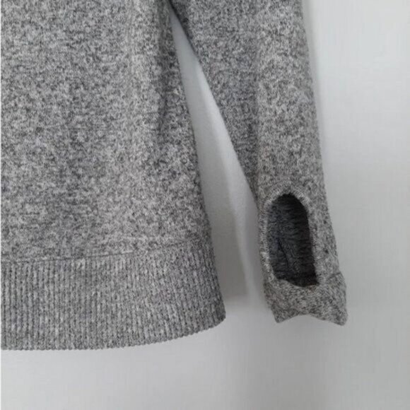 CLEO / Floral Lace Applique Hacchi Fitted Soft Sweater Gray Sz XS - Picture 13 of 13